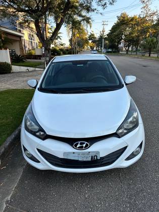 HYUNDAI HB20S 1.6 COMFORT PLUS 16V FLEX 4P AUTOMÁTICO HYUNDAI HB20S 1.6 COMFORT PLUS 16V FLEX 4P AUTOMÁTICO
